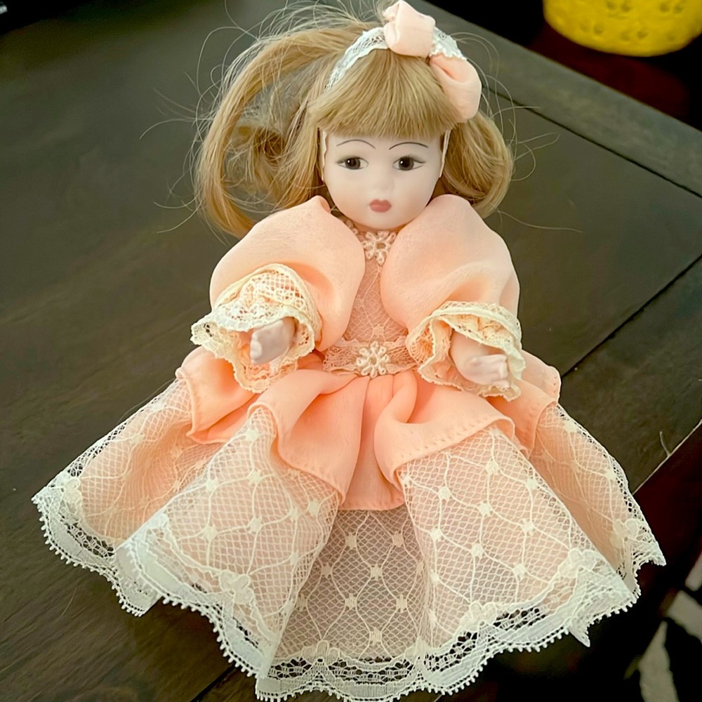 Madame Alexander 7.5" Wendy Doll